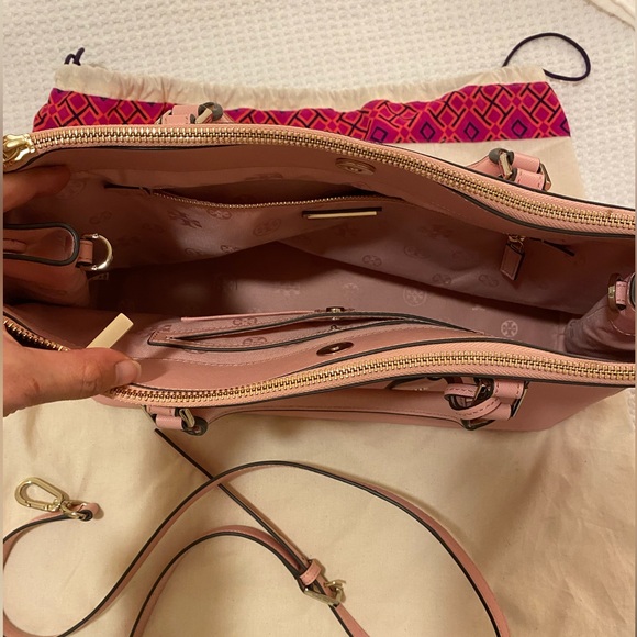 Tory Burch Robinson Handbag - Picture 3 of 5